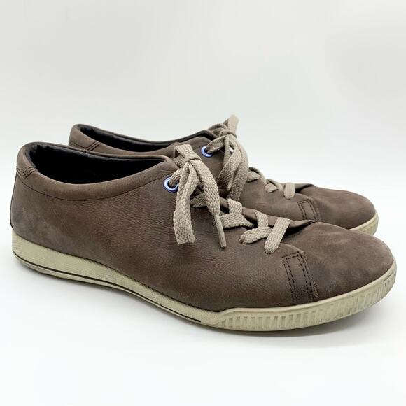 ECCO Crisp Leather Lace Up Sneaker In Taupe Size 37 Preppy Minimalist Coastal - Picture 1 of 13